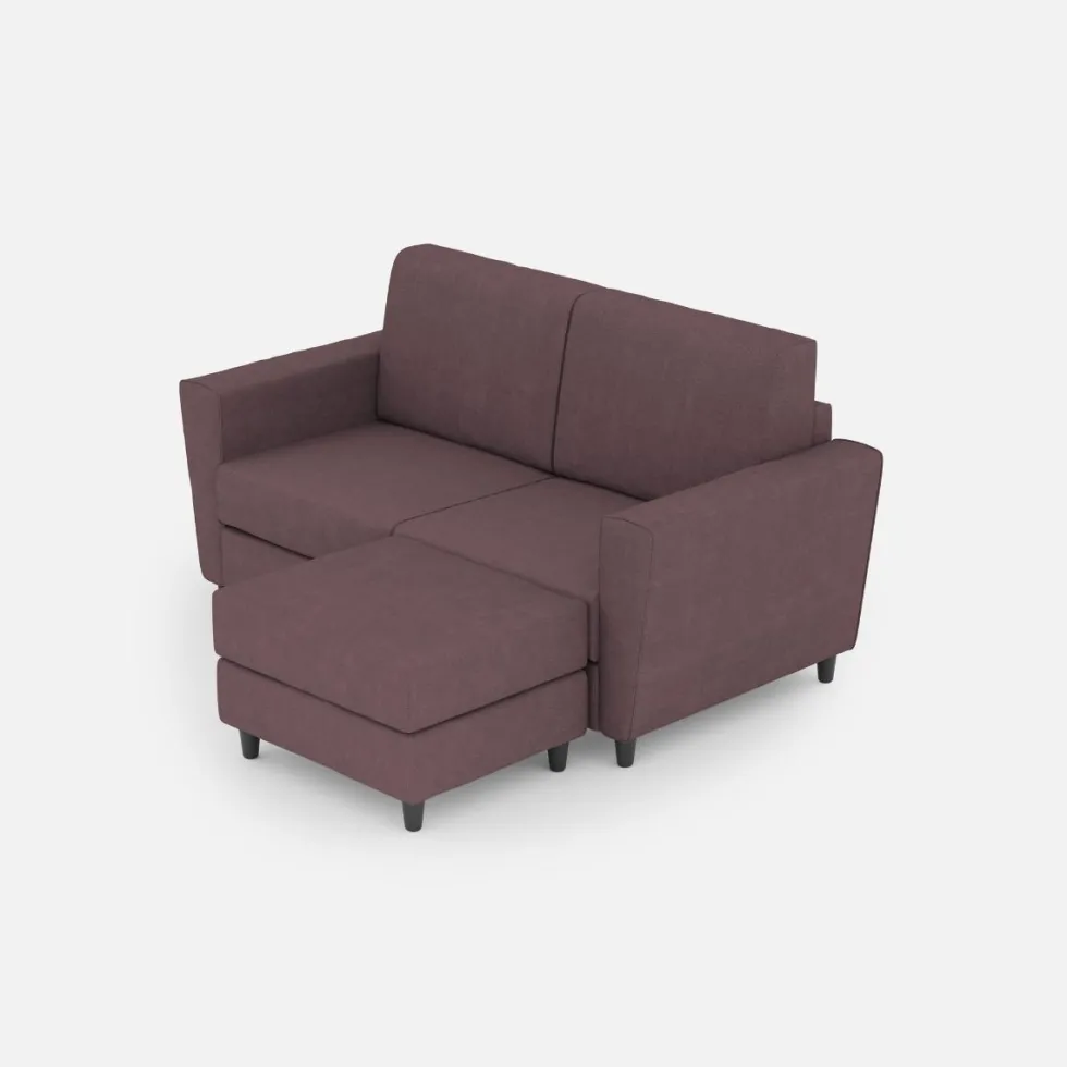 Divano 172x85cm design a due posti con piedini in legno e pouf idrorepellente prugna DI38