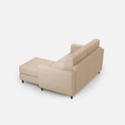 Divano 172x85cm design a due posti con piedini in legno e pouf idrorepellente beige DI38