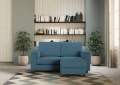 Divano 168x85cm design a due posti con bracciolo squadrato e pouf stoffa idrorepellente blu avio DI5
