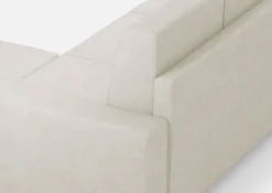 Divano 148x85cm design a due posti con bracciolo squadrato idrorepellente e pouf bianco latte DI15