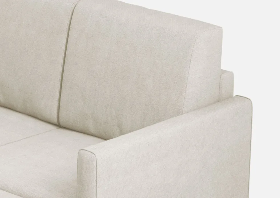Divano 138x85cm design a due posti con pouf stoffa idrorepellente bianco latte DI26