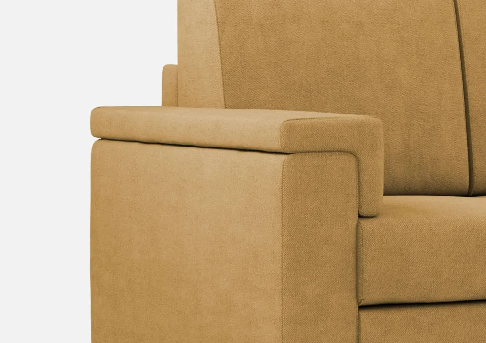 Divano 168x85cm design a due posti con bracciolo squadrato stoffa idrorepellente ocra DI2