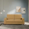 Divano 148x85cm design a due posti con bracciolo squadrato idrorepellente ocra DI12