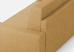 Divano 148x85cm design a due posti con bracciolo squadrato idrorepellente ocra DI12