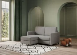 Divano 158x85cm design a due posti per salotto con pouf versatile grigio DI27