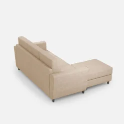 Divano 212x85cm design a tre posti con piedini in legno e pouf idrorepellente beige DI39