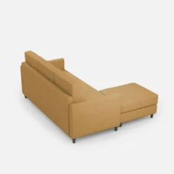 Divano 198x85cm design a tre posti comodo con pouf tessuto idrorepellente ocra DI28