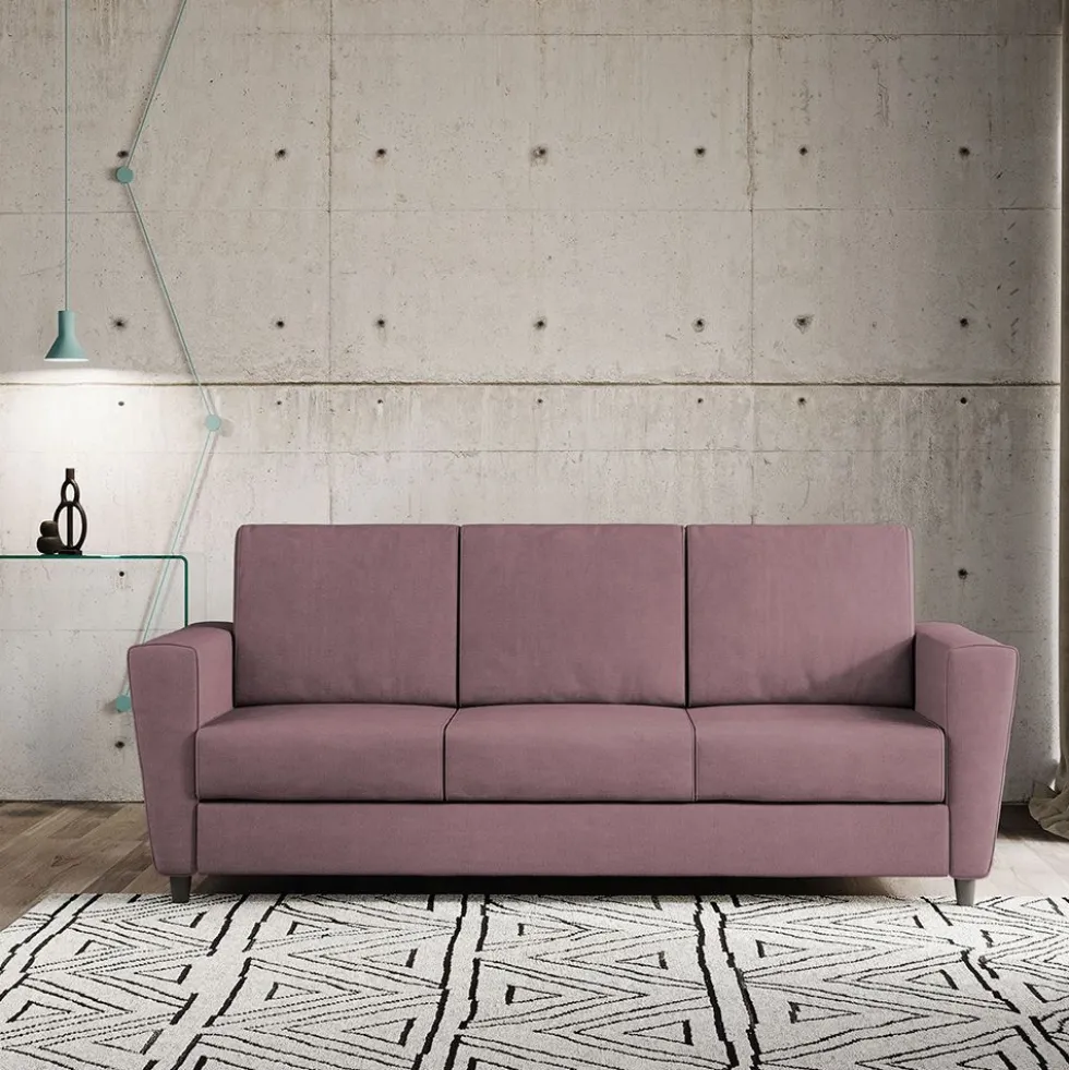 Divano 212x85cm design a tre posti con piedini in legno e tessuto idrorepellente prugna DI36