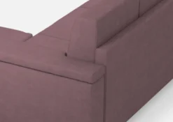 Divano 208x85 design a tre posti con bracciolo squadrato e pouf idrorepellente prugna DI6