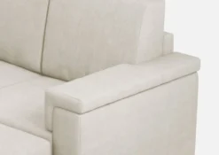 Divano 208x85 design a tre posti con bracciolo squadrato e pouf idrorepellente bianco latte DI6