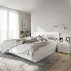 Letto matrimoniale bianco con comodini LI7