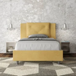 Letto 120x190cm a una piazza e mezza con tre bottoni in microfibra ocra LIT179