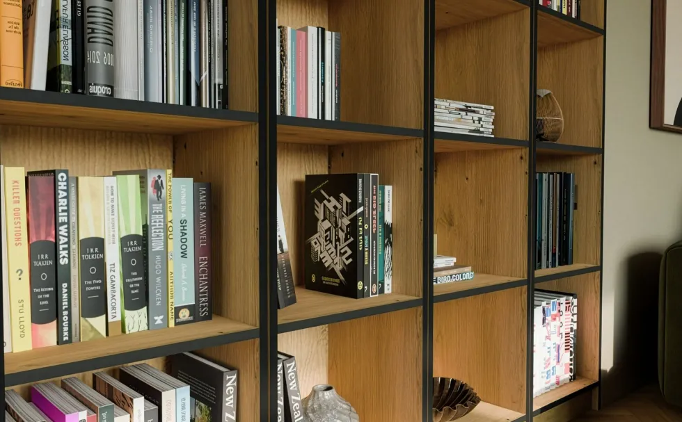 Libreria moderna 182x40x30 cm con 4 ripiani rovere e nero LBT1